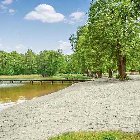 Lovely In With Wifi Apartment Dominikowo