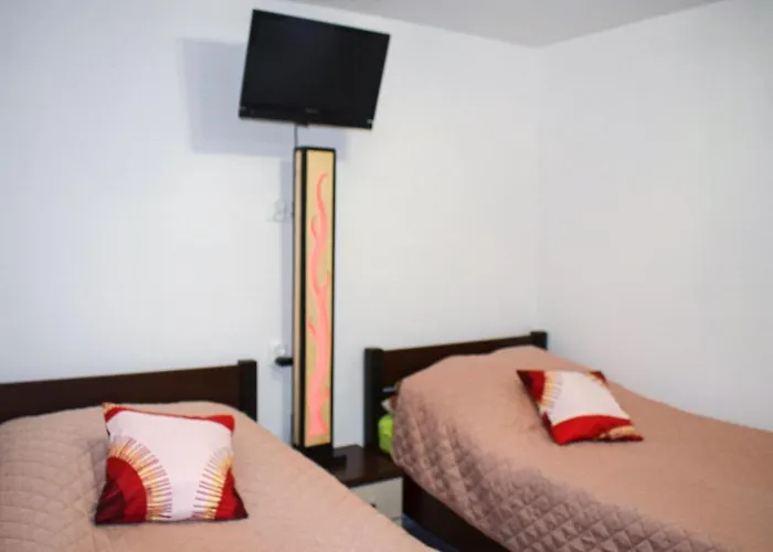 شقة Lovely In With Wifi Dominikowo